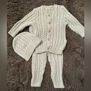 Baby boy or girl knitwear New Never worn